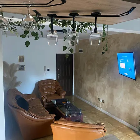 Apartment Lima *