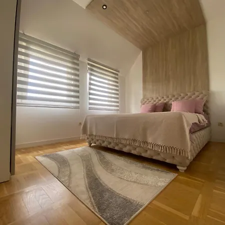 Lima Apartament Belgrad